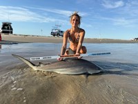 FISH ON CUSTOM LEADERS - Kiah Diaz