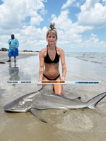 FISH ON CUSTOM LEADERS - Kiah Diaz