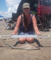 Just Bitten Shark Fishing Team - Lynsay Lewis