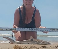 Just Bitten Shark Fishing Team - Lynsay Lewis